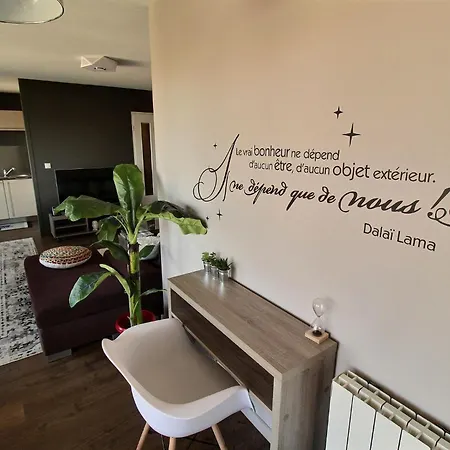 - Victoria Centre Ville, Grand T2 Avec Terrasse Apartment